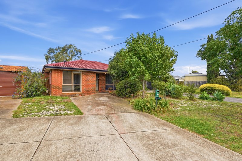 Photo - 12 Whipbird Close, Werribee VIC 3030 - Image 13