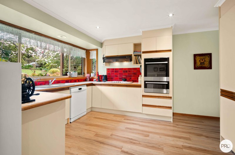 Photo - 12 White Hills Road, Creswick VIC 3363 - Image 11