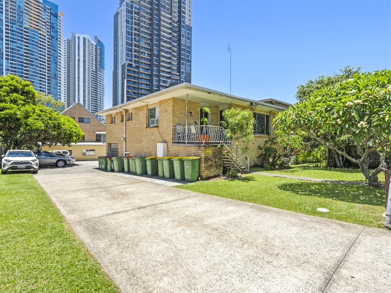 Photo - 12 White Street, Southport QLD 4215 - Image 2