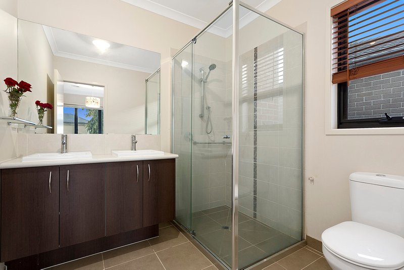 Photo - 12 Whitebark Street, Wollert VIC 3750 - Image 8