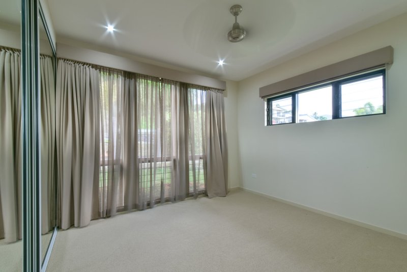 Photo - 12 Whitehaven Crescent, Cannonvale QLD 4802 - Image 7