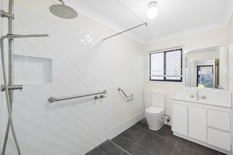 Photo - 12 Whitfield Crescent, North Lakes QLD 4509 - Image 12