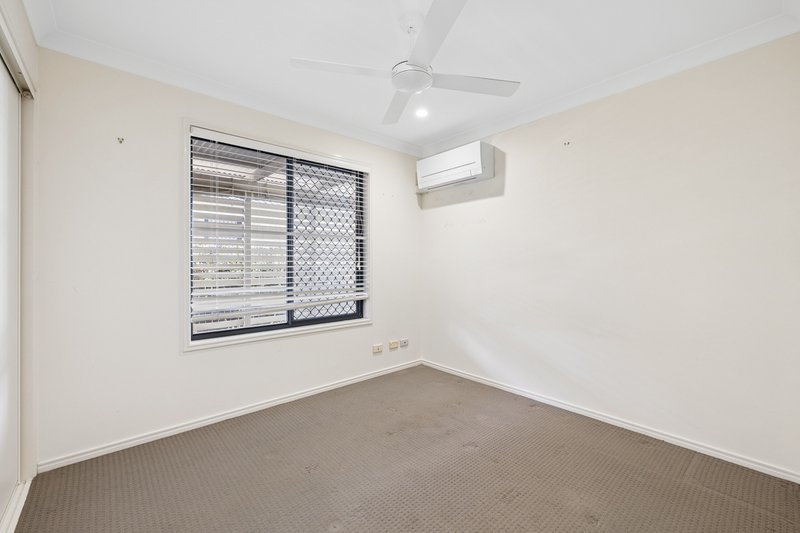 Photo - 12 Whitfield Crescent, North Lakes QLD 4509 - Image 14