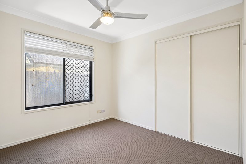 Photo - 12 Whitfield Crescent, North Lakes QLD 4509 - Image 15