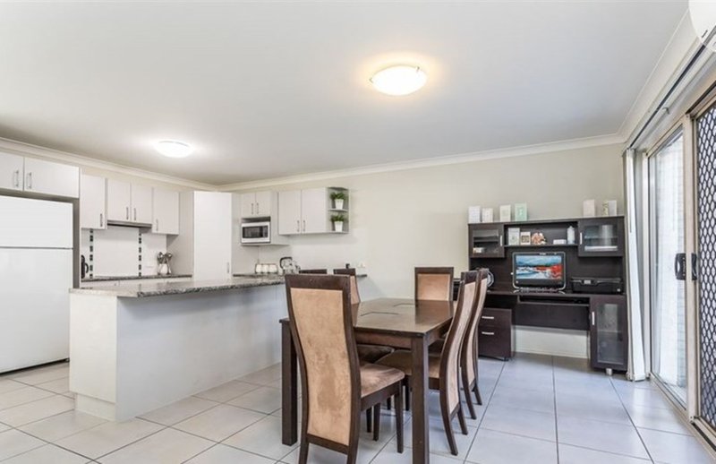 Photo - 1/2 Whitlock Drive, Rothwell QLD 4022 - Image 5