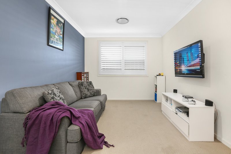 Photo - 12 Wholahan Avenue, Horsley NSW 2530 - Image 7