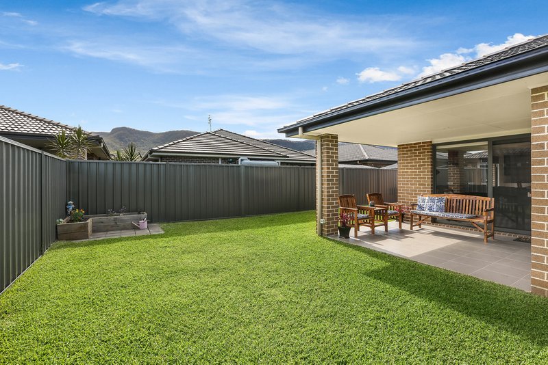 Photo - 12 Wholahan Avenue, Horsley NSW 2530 - Image 8