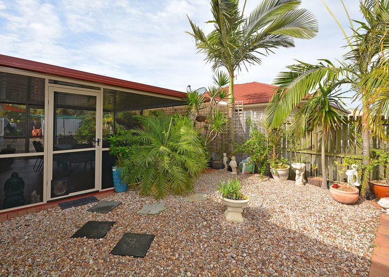 Photo - 12 Wide Bay Drive, Eli Waters QLD 4655 - Image 16