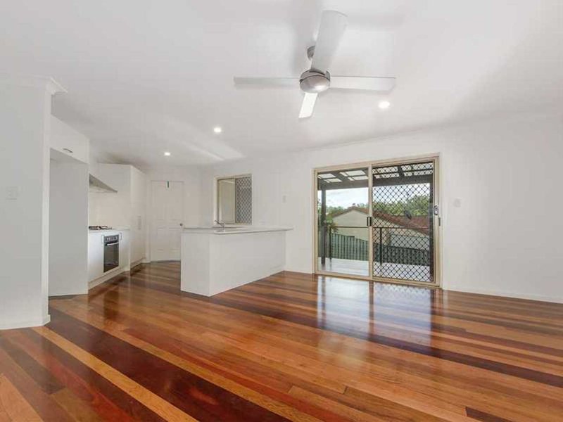 Photo - 12 Wiltshire Drive, Mudgeeraba QLD 4213 - Image 3