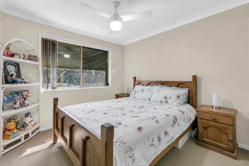 Photo - 1/2 Winchester Crescent, Pimpama QLD 4209 - Image 12