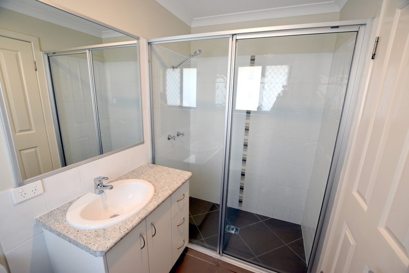 Photo - 12 Windjana Court, New Auckland QLD 4680 - Image 3