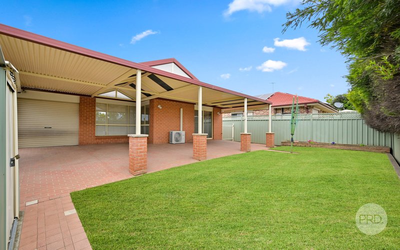 Photo - 12 Winna Place, Glenmore Park NSW 2745 - Image 12