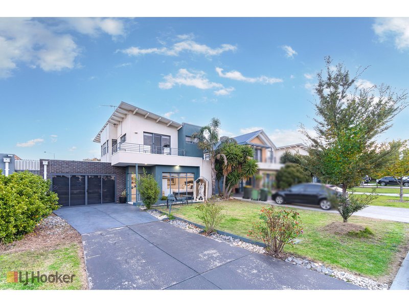 Photo - 12 Wintersun Court, Roxburgh Park VIC 3064 - Image 3