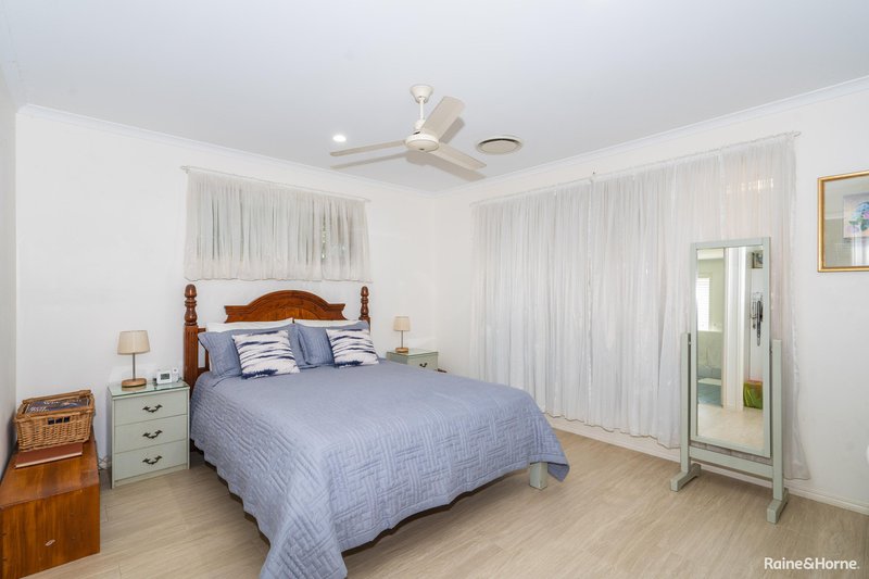 Photo - 12 Wodalla Mews, Point Vernon QLD 4655 - Image 7