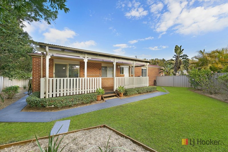 Photo - 12 Woodbridge Crescent, Lake Munmorah NSW 2259 - Image 6