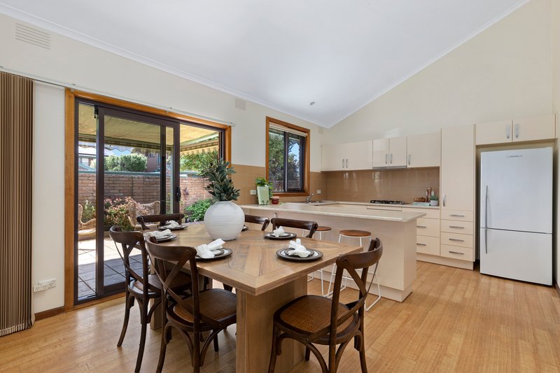 Photo - 12 Woodland Drive, Cheltenham VIC 3192 - Image 3