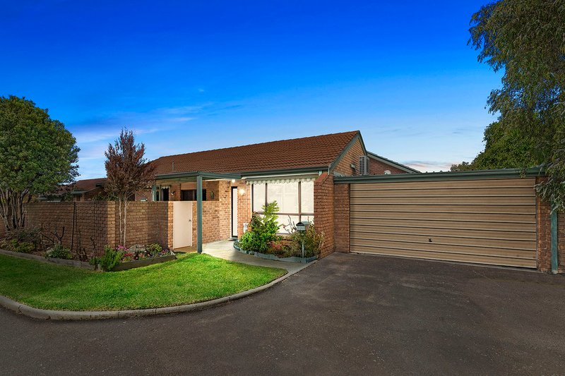 Photo - 12 Woodland Drive, Cheltenham VIC 3192 - Image 5