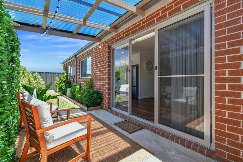 Photo - 12 Woodlet Place, Pakenham VIC 3810 - Image 10