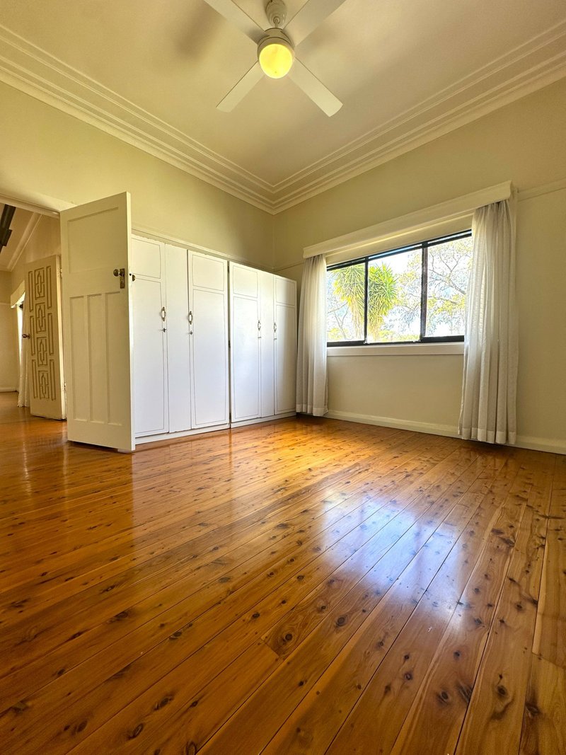 Photo - 12 Wyangan Avenue, Griffith NSW 2680 - Image 5