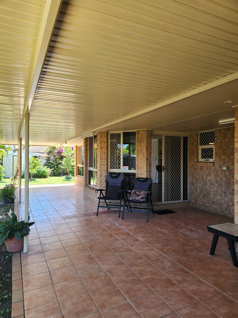 Photo - 12 Wyuna Court, Urangan QLD 4655 - Image 19