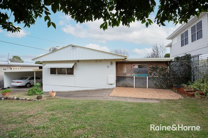 Photo - 12 Yarral Avenue, East Tamworth NSW 2340 - Image 2