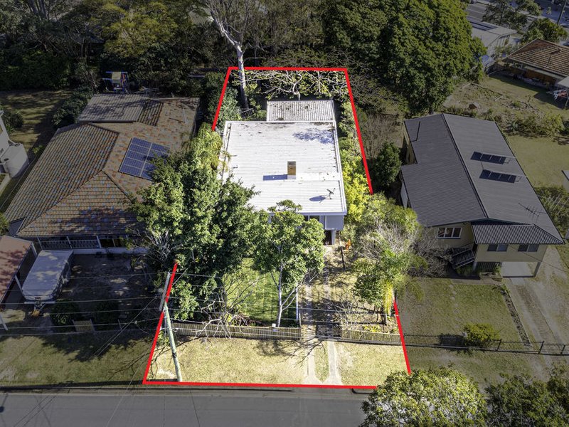 Photo - 12 Yarranabbe Street, Mount Gravatt East QLD 4122 - Image 17