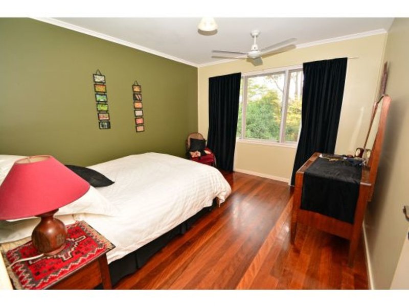 Photo - 12 Yarranabbe Street, Mount Gravatt East QLD 4122 - Image 6