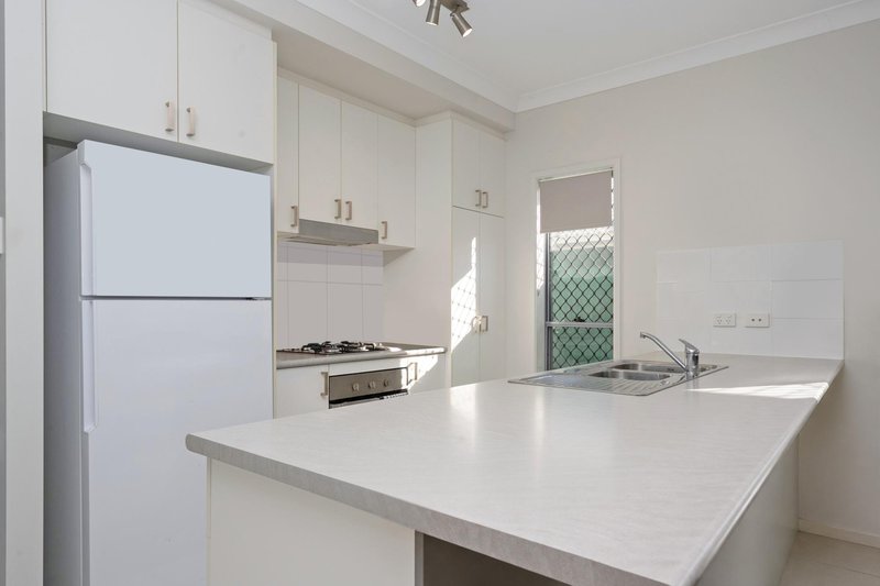 Photo - 12 Yass Circuit, Kelso QLD 4815 - Image 2