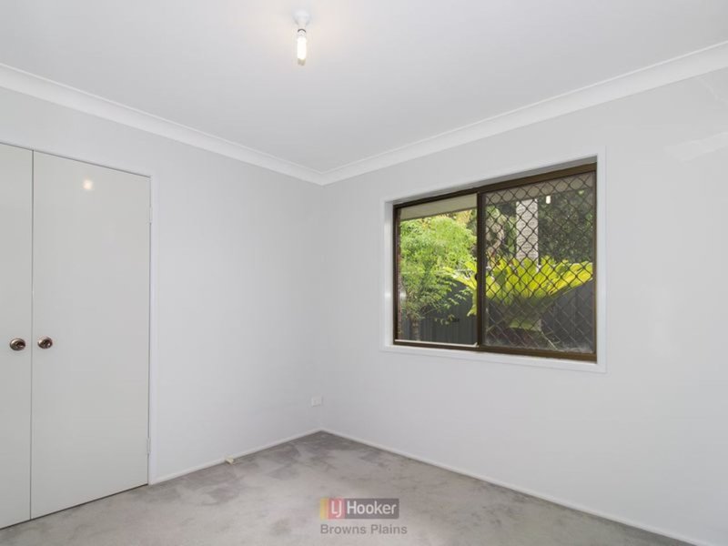 Photo - 12 Yeoman Court, Boronia Heights QLD 4124 - Image 12