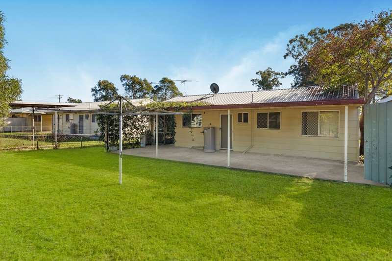 Photo - 12 Yolla Street, Eagleby QLD 4207 - Image 9