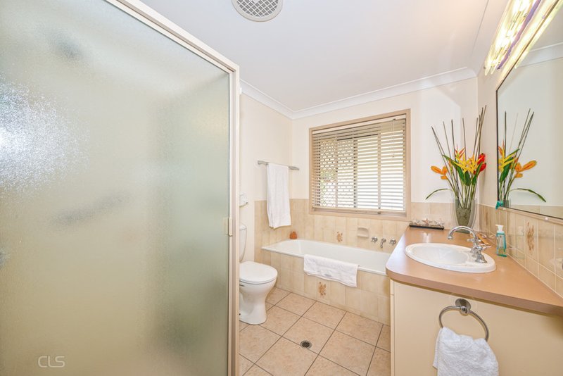 Photo - 12 Yorkshire Drive, Banksia Beach QLD 4507 - Image 14