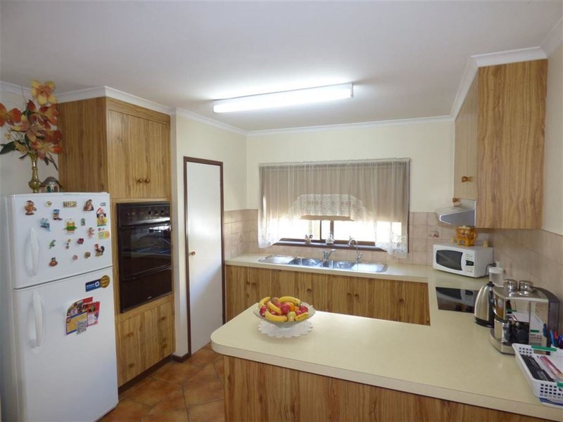 Photo - 12 Young Street, Horsham VIC 3400 - Image 8