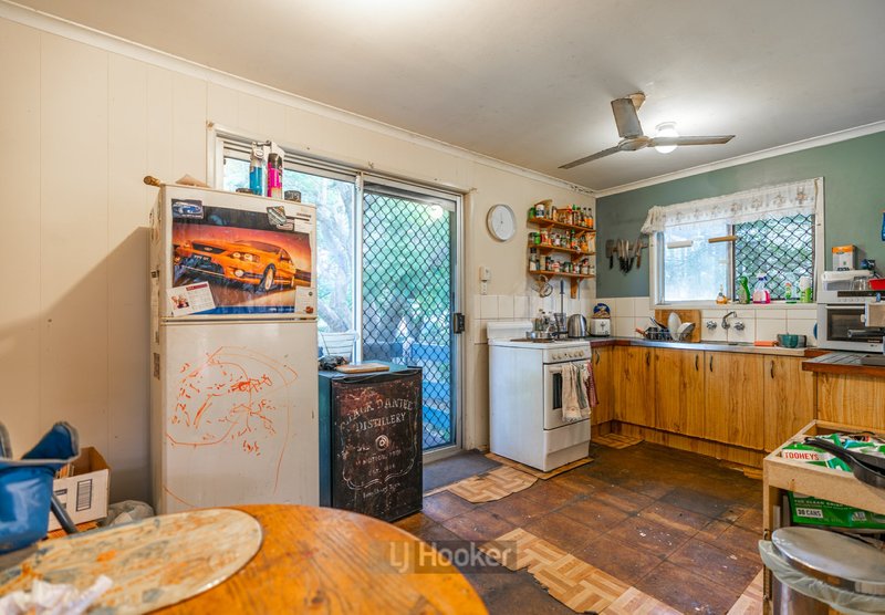 Photo - 12 Yvonne Drive, Boronia Heights QLD 4124 - Image 3