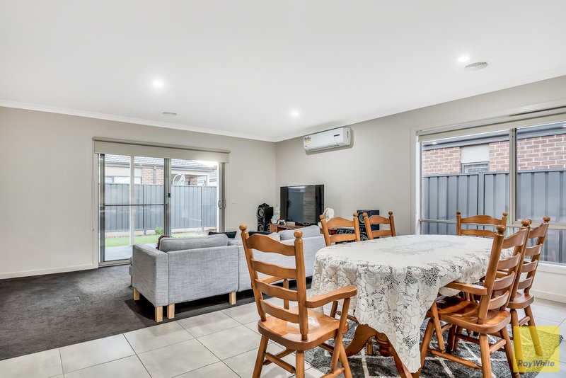 Photo - 12 Zambezi Street, Tarneit VIC 3029 - Image 9