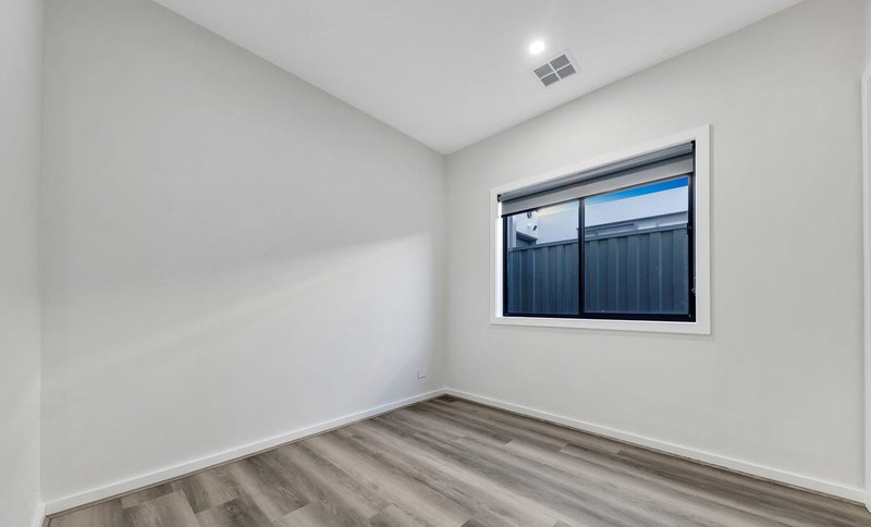 Photo - 12 Zippy Circuit, Tarneit VIC 3029 - Image 9