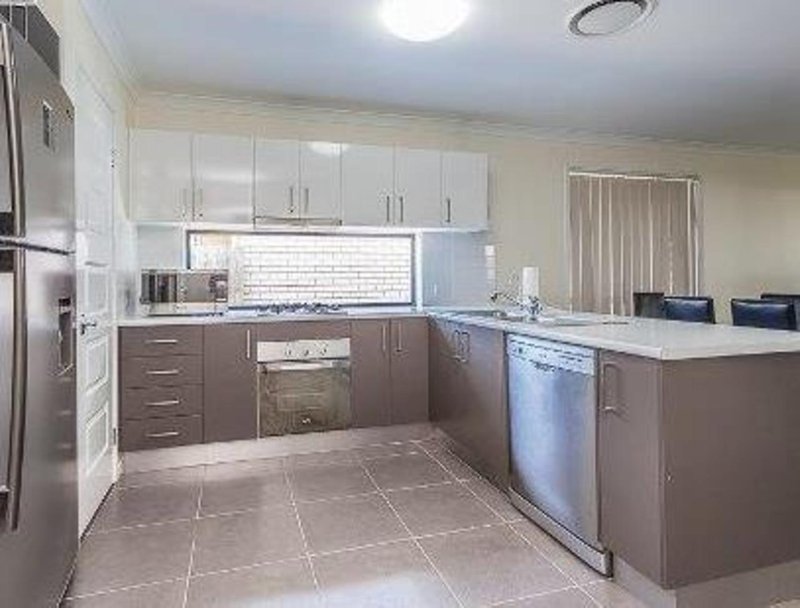 Photo - 12 Zircon Place, Mango Hill QLD 4509 - Image 5