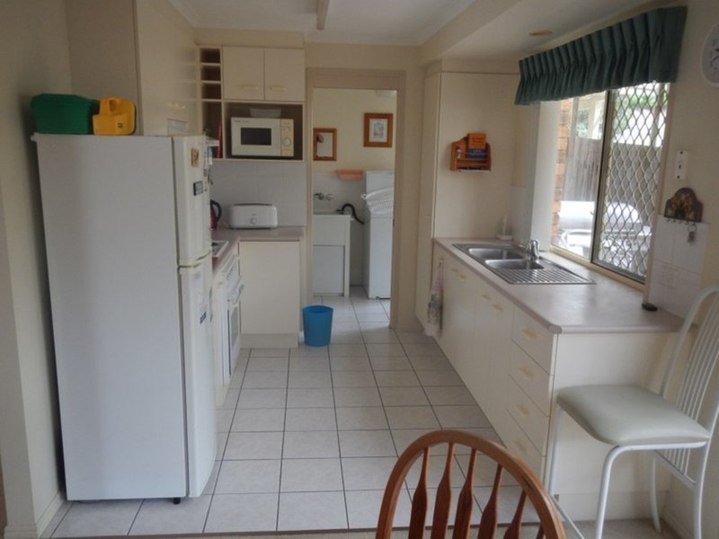 Photo - 1/20-22 Kangaroo Avenue, Bongaree QLD 4507 - Image 8