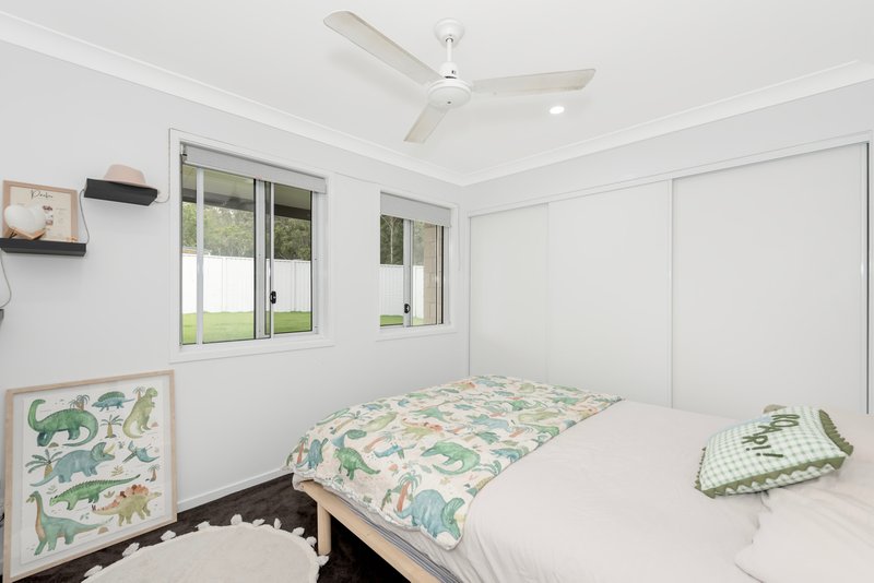 Photo - 1/20 Aldgate Crescent, Pacific Pines QLD 4211 - Image 7