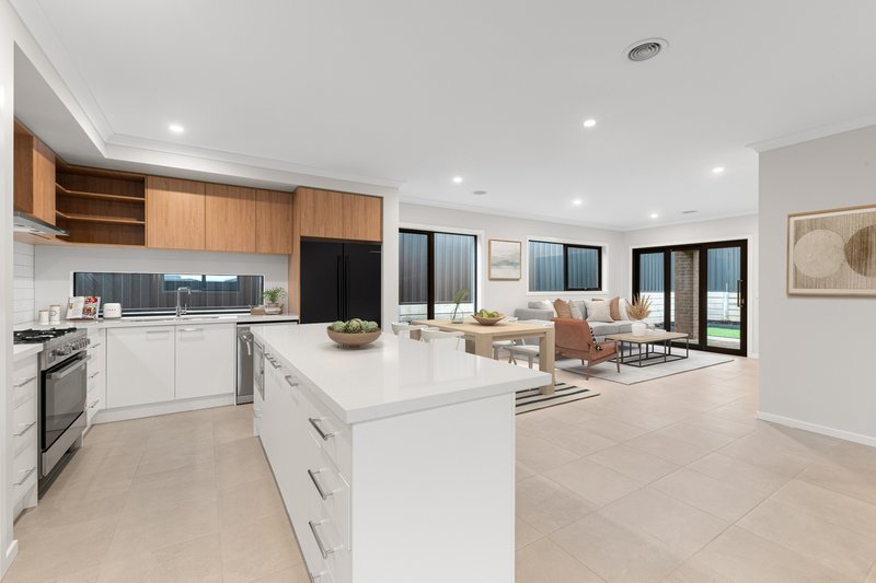 Photo - 120 Arcturus Drive, Kalkallo VIC 3064 - Image 2