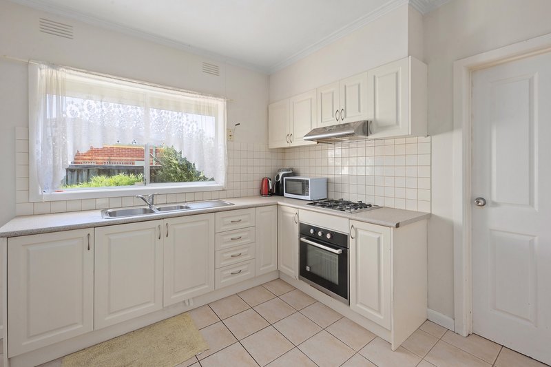 Photo - 1/20 Arndell Street, Thomastown VIC 3074 - Image 3