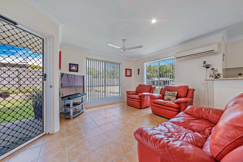 Photo - 1/20 Banksia Court, Cannonvale QLD 4802 - Image 3