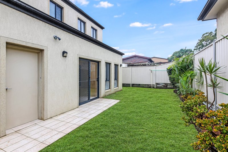 Photo - 1/20 Banksia Road, Greenacre NSW 2190 - Image 9