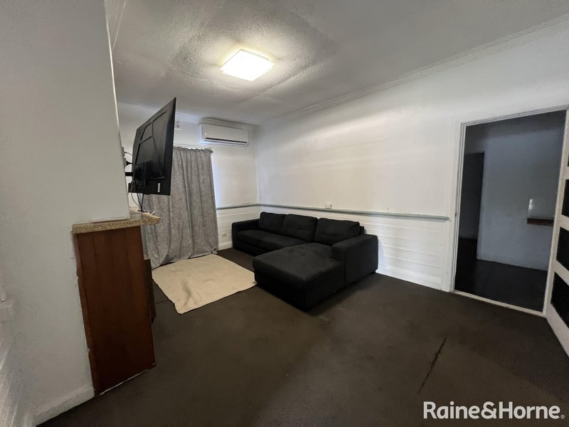Photo - 120 Bathurst Road, Orange NSW 2800 - Image 3