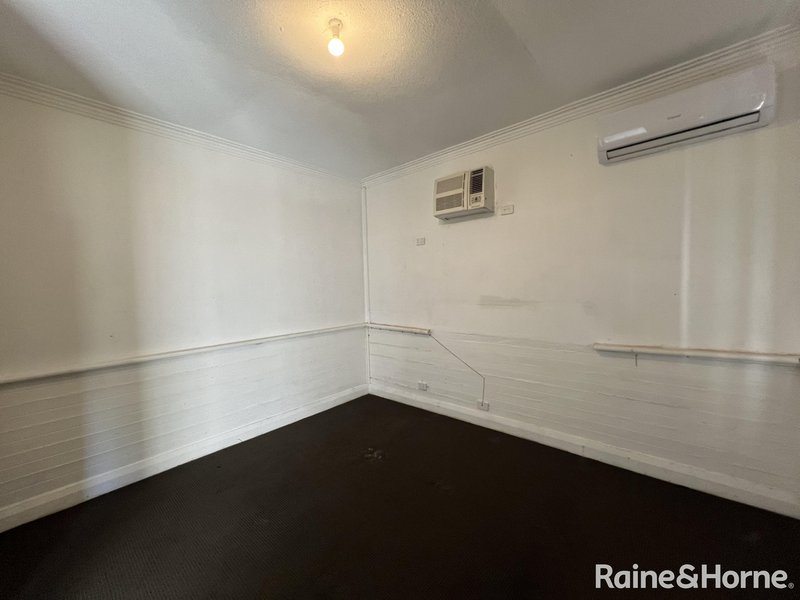 Photo - 120 Bathurst Road, Orange NSW 2800 - Image 8