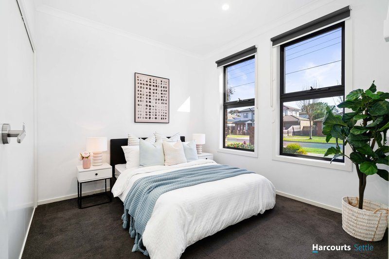 Photo - 1/20 Burns Avenue, Clayton South VIC 3169 - Image 8