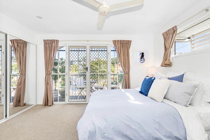 Photo - 1/20 Cambridge Street, Bulimba QLD 4171 - Image 10