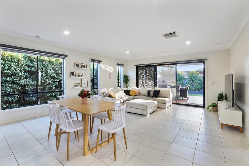 Photo - 120 Canterbury Road West , Lara VIC 3212 - Image 4