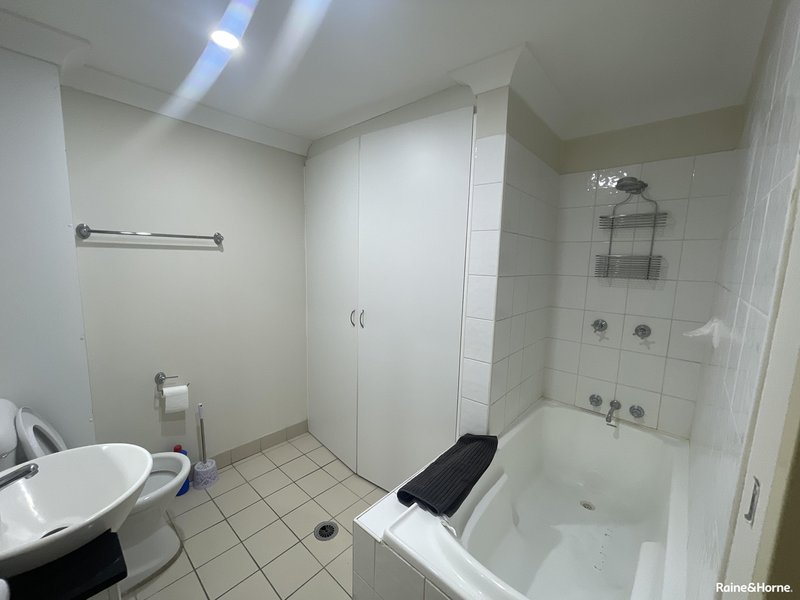 Photo - 1/20 Clifton Street, Blacktown NSW 2148 - Image 6