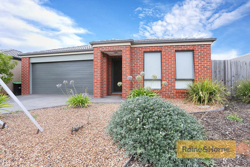 120 Dalray Crescent, Kurunjang VIC 3337