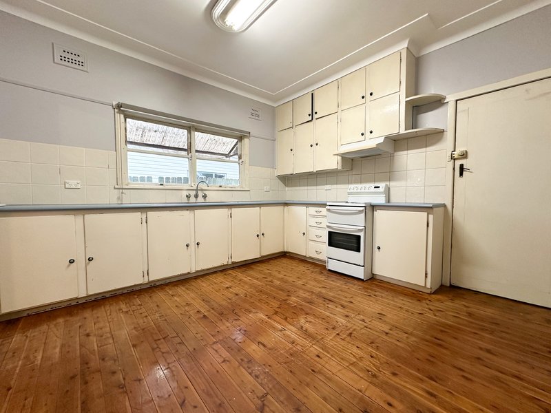 Photo - 120 Derby Street, Penrith NSW 2750 - Image 3